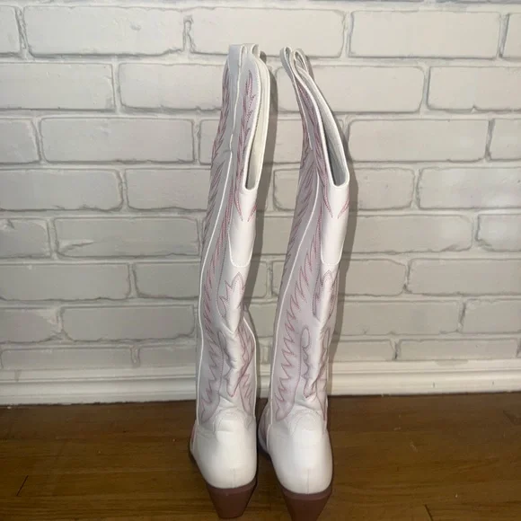 ASOS White Over-the-Knee Western Boots - Picture 5 of 5